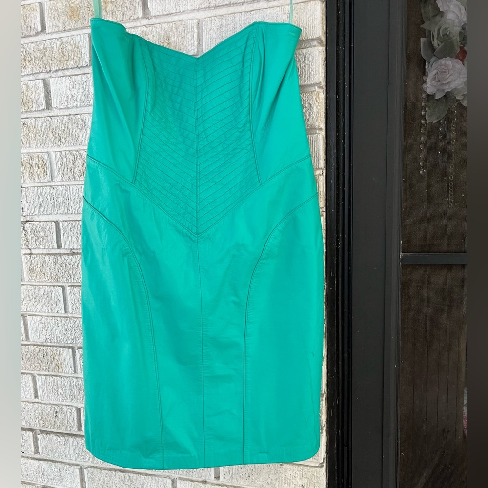 VINTAGE strapless dress
